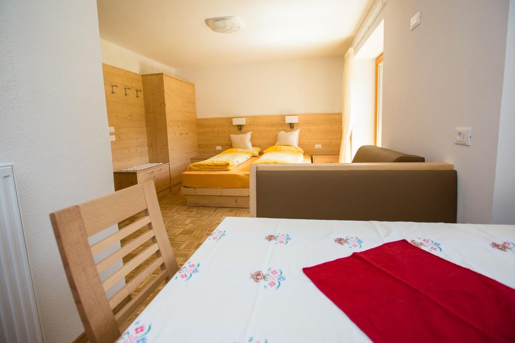 Appartamenti Genziana La Villa  Phòng bức ảnh