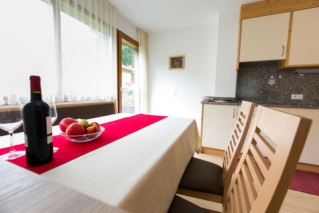 Appartamenti Genziana La Villa  Phòng bức ảnh